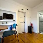 Olarias 2 Bedroom Perfect To Share Near The Castle 公寓 *