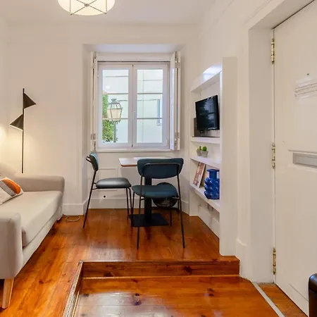 דירה Olarias 2 Bedroom Perfect To Share Near The Castle ליסבון