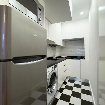 Apartment Olarias 2 Bedroom Perfect To Share Near The Castle