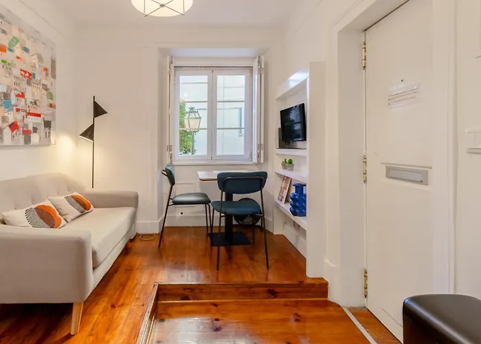 Olarias 2 Bedroom Perfect To Share Near The Castle 아파트 *
