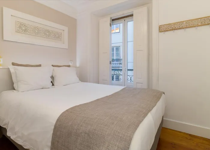 Olarias 2 Bedroom Perfect To Share Near The Castle 아파트 *